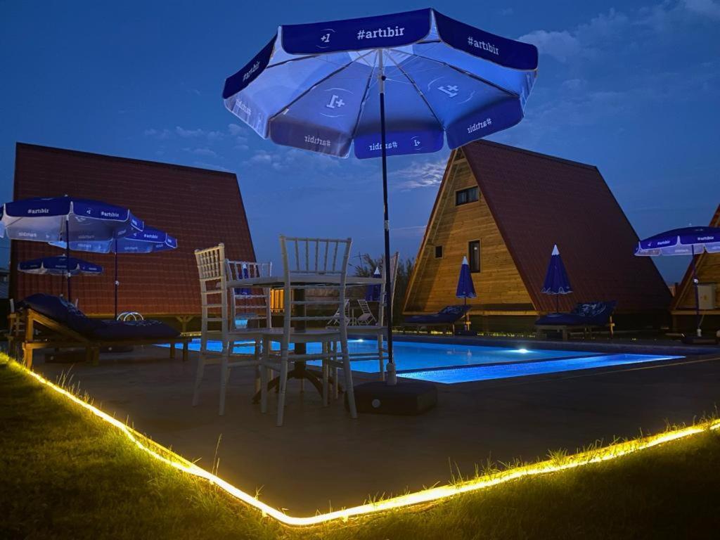 Noel Bungalov & Cafe Zumrutkaya Экстерьер фото