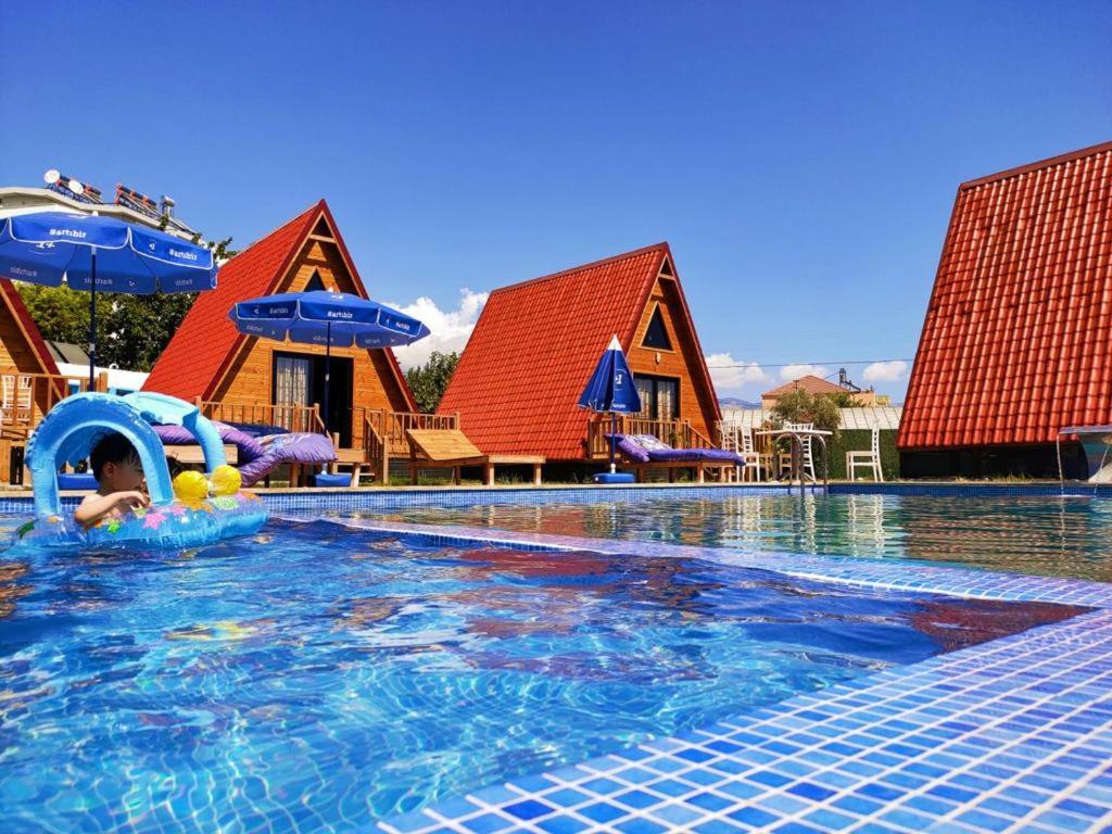 Noel Bungalov & Cafe Zumrutkaya Экстерьер фото